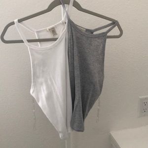 grey and white tank top
